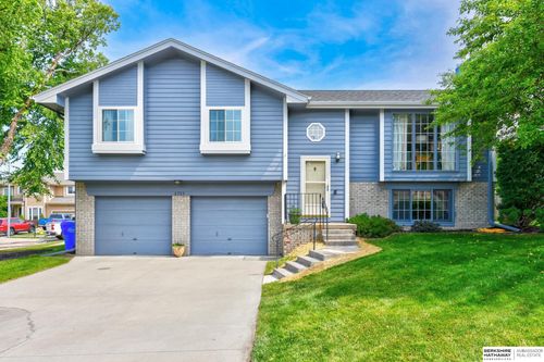 6705 Hillcrest Ln, La Vista, NE, 68128-4341 | Card Image