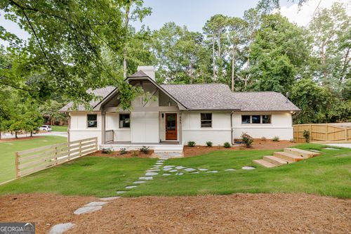 685 Pinecrest Dr, Athens, GA, 30605-1461 | Card Image