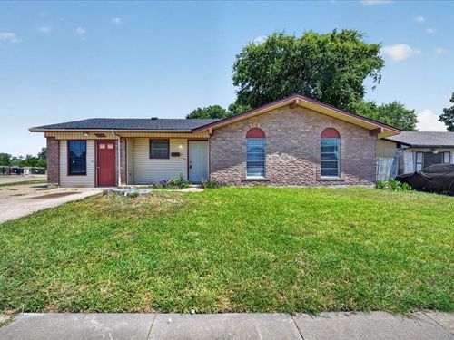 3205 Pacesetter Dr, Dallas, TX, 75241-5941 | Card Image