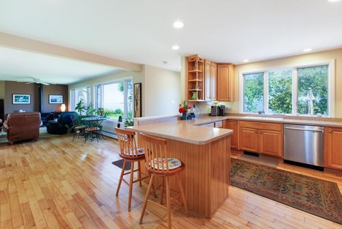 107 Mountain View Ln, North Hero, VT, 05474-9766 | Card Image