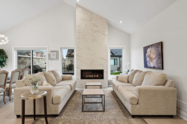 75 - 154 Port Robinson Rd, Condo with 3 bedrooms, 3 bathrooms and 2 parking in Fonthill ON | Image 5