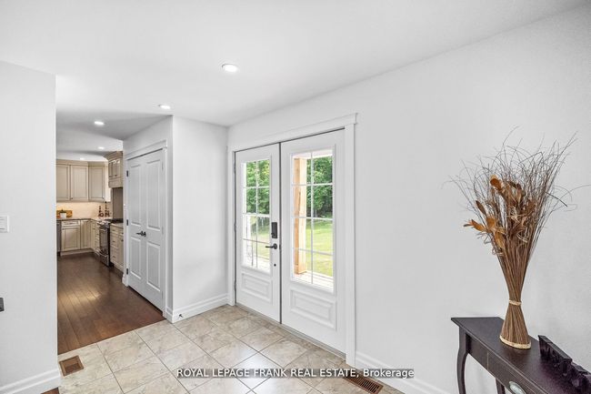 370 Detlor Rd, House other with 4 bedrooms, 3 bathrooms and 12 parking in L'amable ON | Image 6