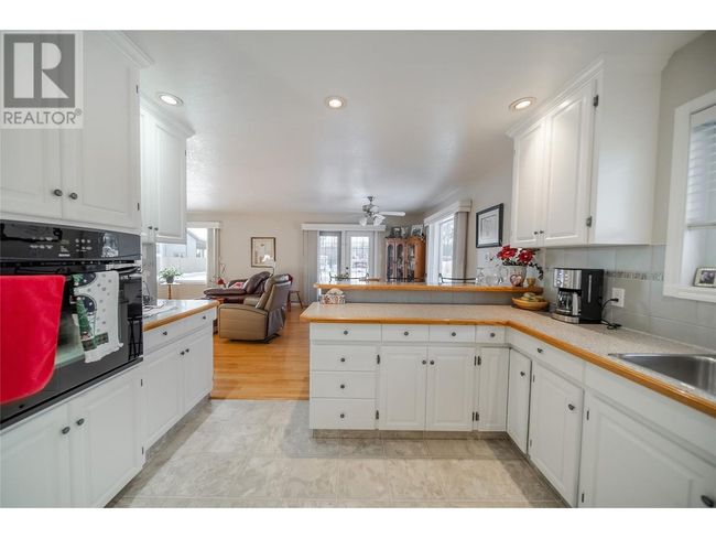 7333 George Rd, House other with 3 bedrooms, 3 bathrooms and 2 parking in Jaffray BC | Image 18