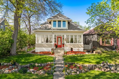811 7th Ave N, Great Falls, MT, 59401-1023 | Card Image