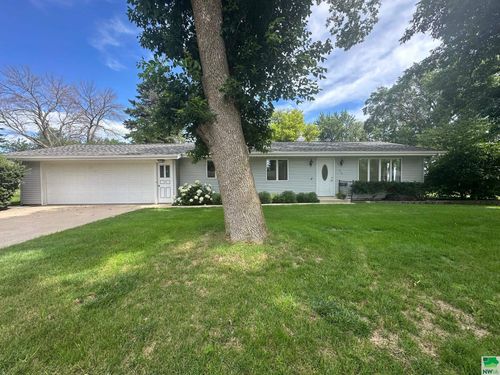 210 E Ash St, Cleghorn, IA, 51014-7724 | Card Image