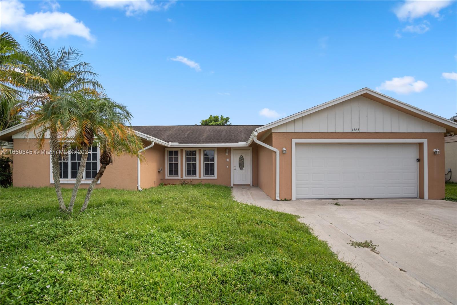 Wyndcliff Dr, West Palm Beach, FL 33414