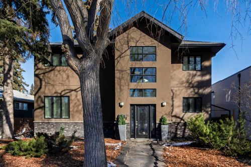 38 Lissington Drive Sw, Calgary, AB, T3E5E1 | Card Image