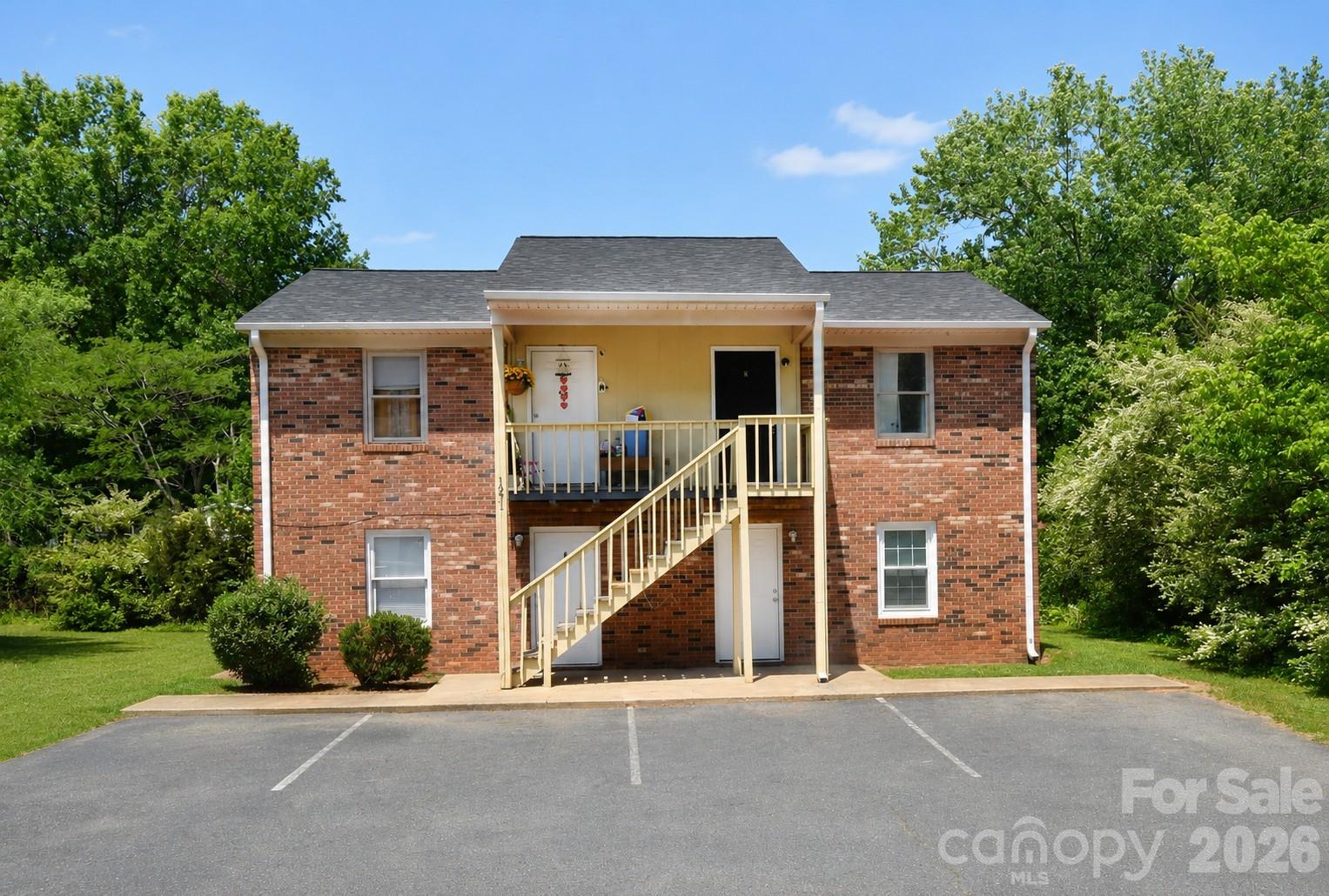1963 Lakeview Rd, Asheboro, NC 27203-3489