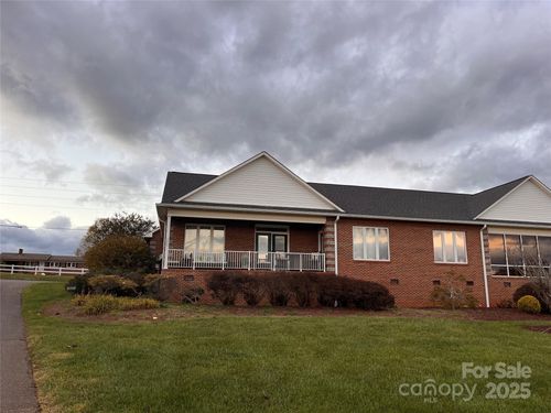 3993 Palmer Cir, Morganton, NC, 28655-6119 | Card Image