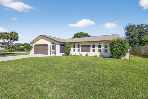 142 W Palmetto Rd, Lake Worth, FL, 33467-4831 | Card Image