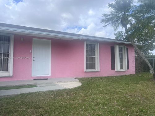 26120 Sw 130th Ave, Homestead, FL, 33032-8917 | Card Image
