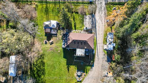 4762 Old Homestead Rd, Sutton West, ON, L0E1R0 | Card Image