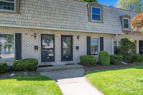 90-90 Plantation Dr, Agawam, MA, 01001-3225 | Card Image