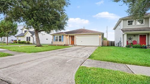 260 Rolling Brook Dr, Dickinson, TX, 77539-4165 | Card Image