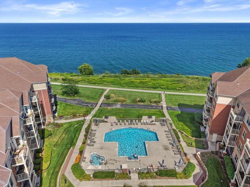 265-4120 S Lake Drive, Saint Francis, WI, 53235 | Card Image