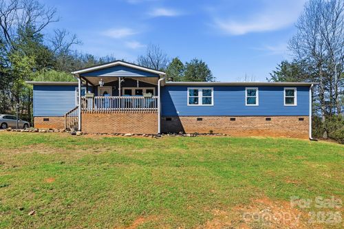 5218 Stoney Oaks Dr, Gastonia, NC, 28052-8505 | Card Image