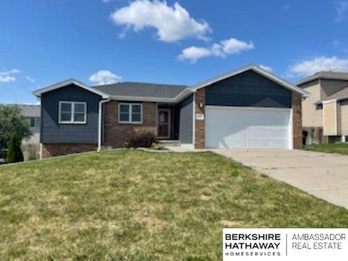 220 Orchard Pl, Hickman, NE, 68372-9523 | Card Image