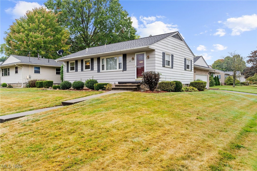 Gary Dr, Hubbard, OH 44425