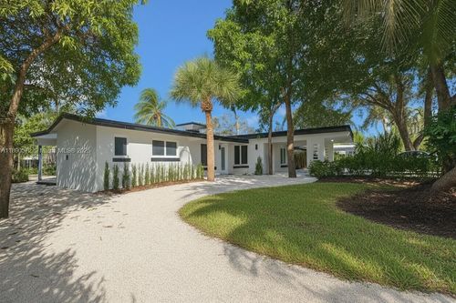 3801 Ne 16th Ter, Oakland Park, FL, 33334-5407 | Card Image