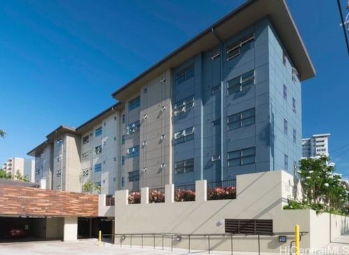 apt-201-1310 Pensacola St, Honolulu, HI, 96814-1161 | Card Image