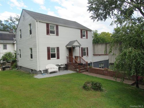 1125 Arthur St, Mamaroneck, NY, 10543-1405 | Card Image