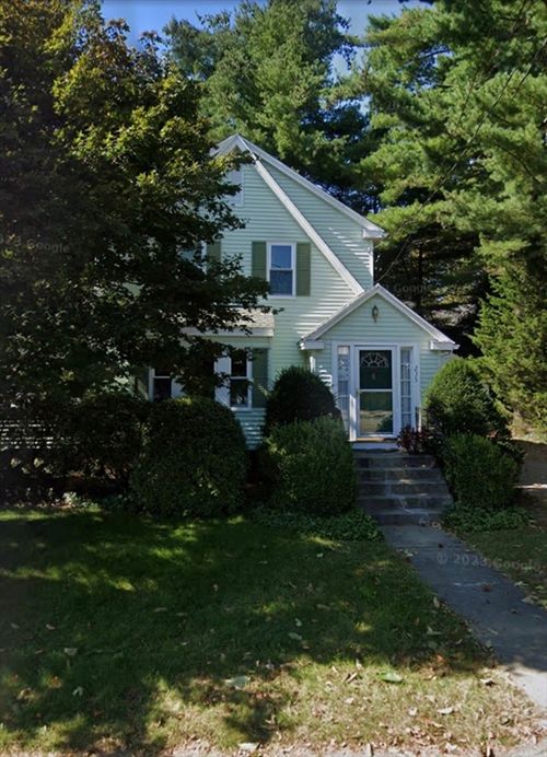 235 Garden St, Needham, MA, 02492 | Card Image