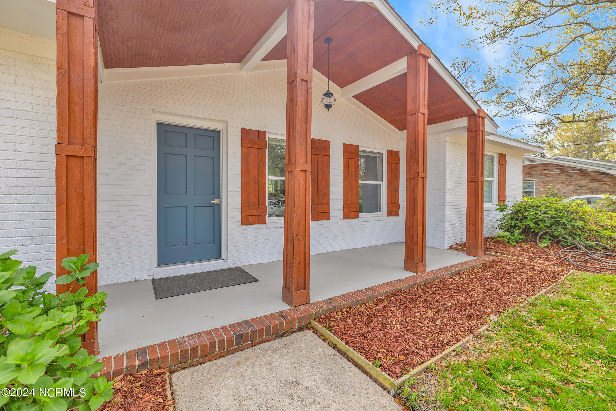 Cape Harbor Dr, Southport, NC 28461