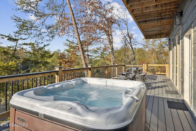 240 Jolene Way, House other with 3 bedrooms, 4 bathrooms and null parking in Sevierville TN | Image 4