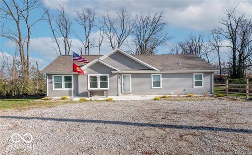 1319 W Commerce St, Brownstown, IN, 47220-1708 | Card Image