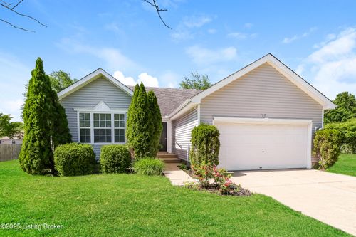 739 Helmwood Cir, Mt Washington, KY, 40047-6787 | Card Image