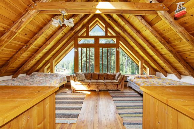 Plenty of sleeping spaces. | Image 23