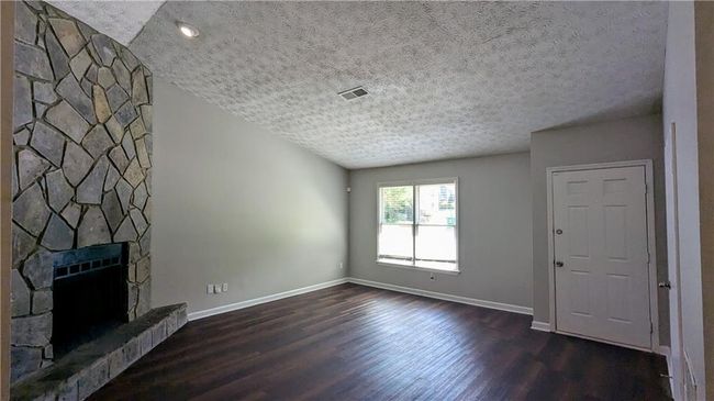 685 Greenhedge Dr, House other with 3 bedrooms, 2 bathrooms and null parking in Stone Mountain GA | Image 4