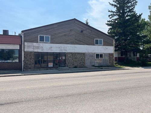 {{alt}} | Card Image