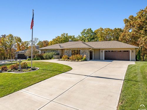 410 S 122nd St, Bonner Springs, KS, 66012-9288 | Card Image