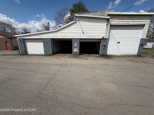 818 Suscon Rd, Pittston, PA, 18640-9539 | Card Image