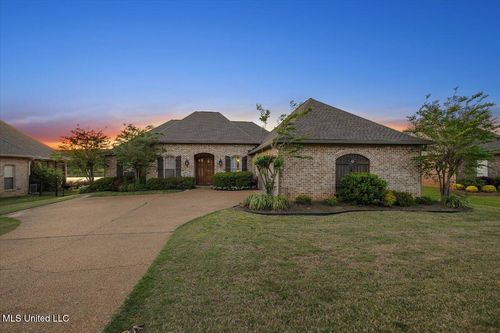 136 Mullherrin Dr, Madison, MS, 39110-4533 | Card Image