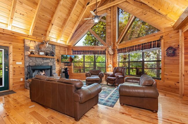 3769 Clabo Mtn Way, House other with 3 bedrooms, 3 bathrooms and null parking in Sevierville TN | Image 4