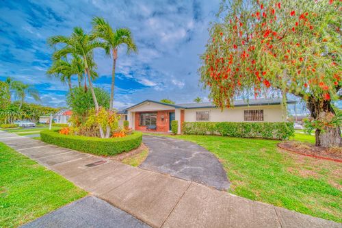 9961 Sw 12th St, Miami, FL, 33174 | Card Image