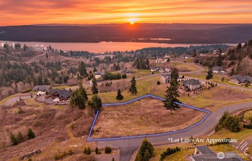 202 Windy River Rd, Kalama, WA, 98625 | Card Image