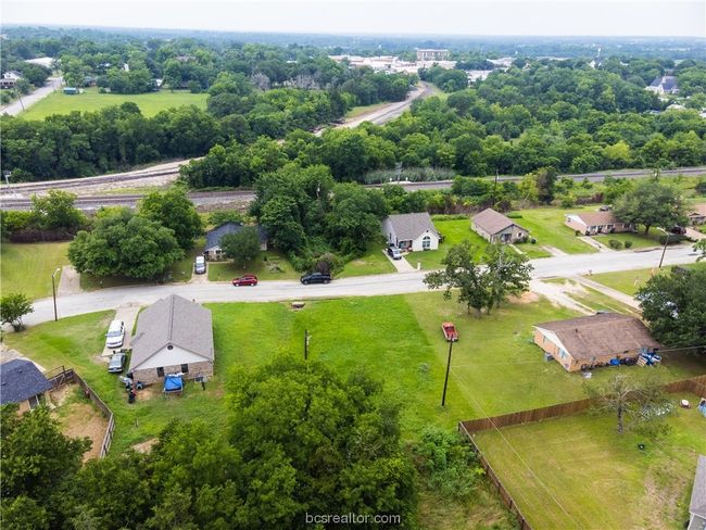 401 W Kleb St, Home with 0 bedrooms, 0 bathrooms and null parking in Caldwell TX | Image 8