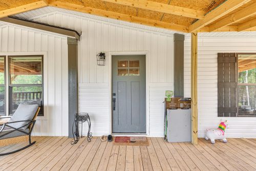 3232 Shelby Way, Hartford, TN, 37753-2444 | Card Image