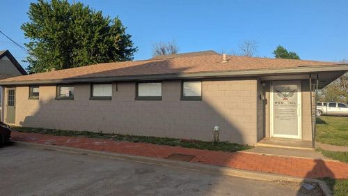 101 N 6th St, Kingfisher, OK, 73750-2712 | Card Image