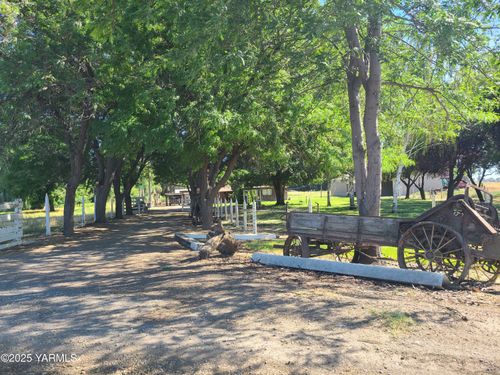 280 Duffy Rd, Sunnyside, WA, 98944-9724 | Card Image