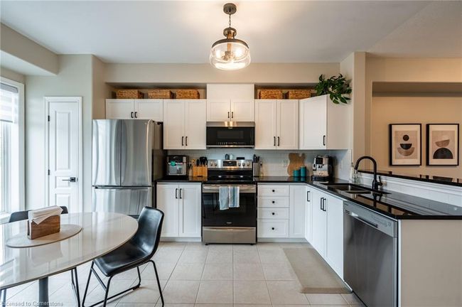 16 Hemlock Way, Townhouse with 2 bedrooms, 2 bathrooms and 3 parking in Grimsby ON | Image 4