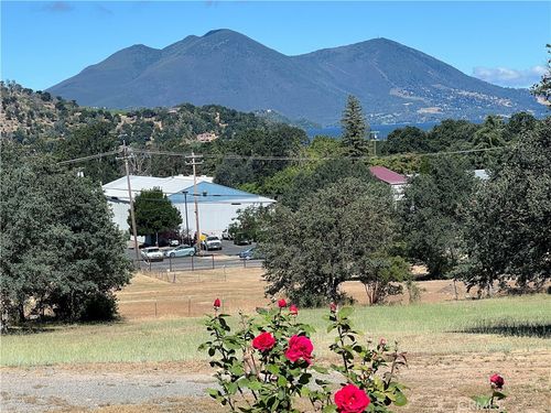 15100 Lakeview Way, Clearlake, CA, 95422-8135 | Card Image