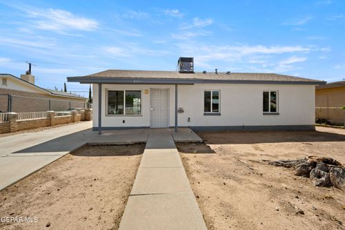 8404 Mount Whitney Dr, El Paso, TX, 79904-2925 | Card Image