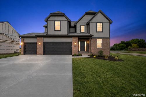 28325 Nadia Ln, New Baltimore, MI, 48047-4958 | Card Image