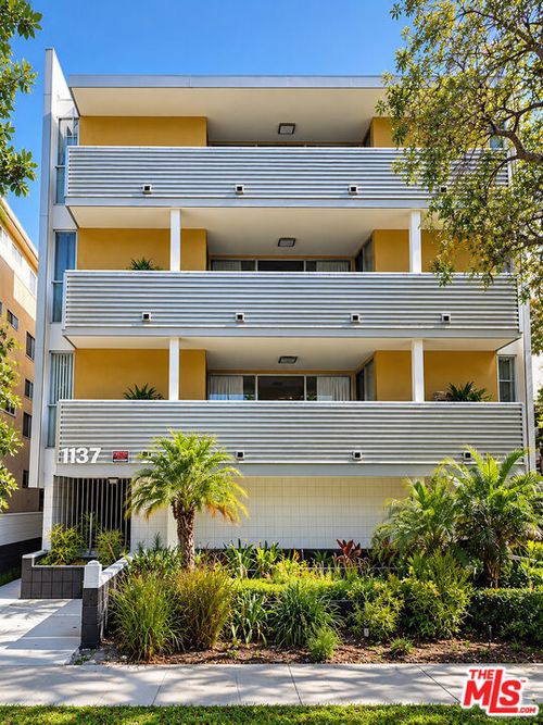 301-1137 11th Street, Santa Monica, CA, 90403 | Card Image
