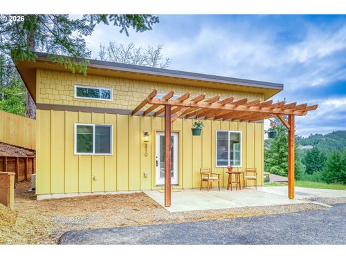 810 Se Beaver St, Toledo, OR, 97391-2344 | Card Image