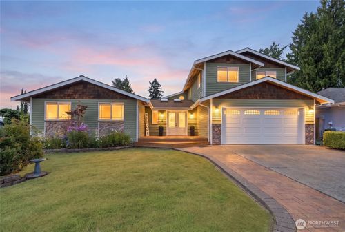 20611 6th Pl W, Lynnwood, WA, 98036-7263 | Card Image